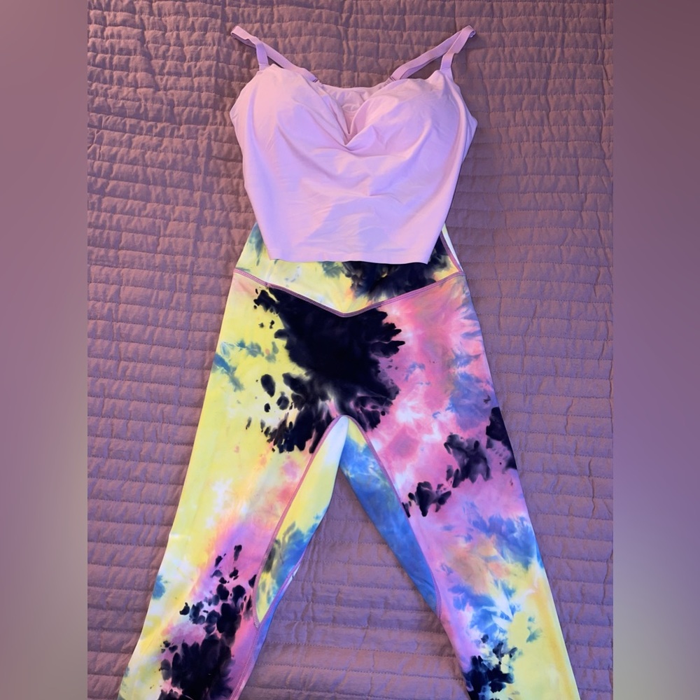 balance athletica leggings and spot bra set